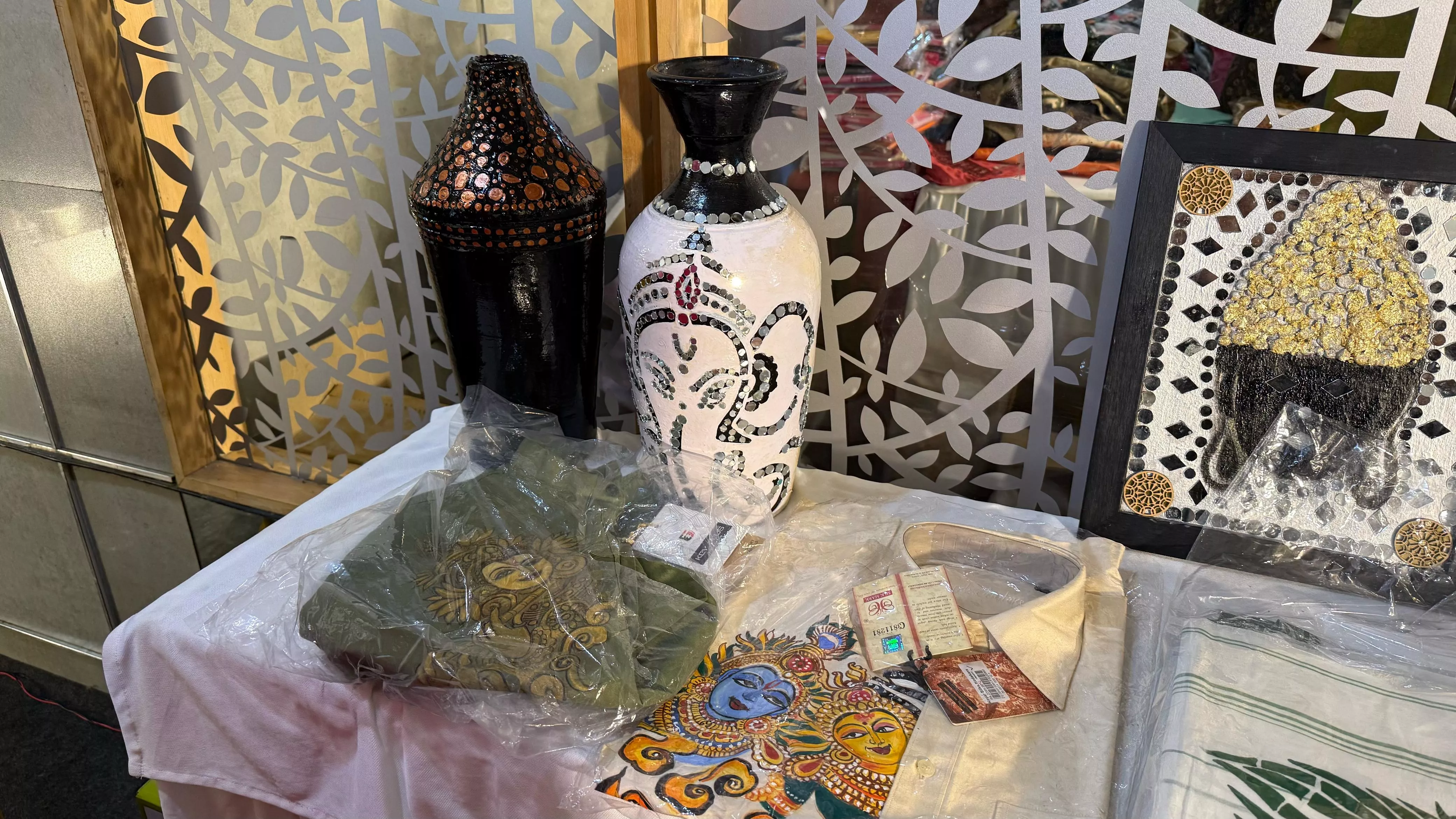 Art Exhibition &amp; Sale By Kidney Transplant Recipients and Dialysis Patients